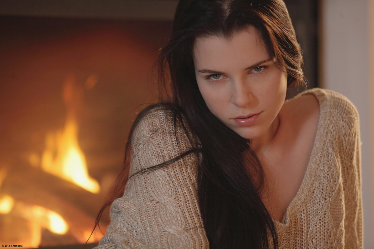 Jessica In Fireside Fantasy X Art Beauties